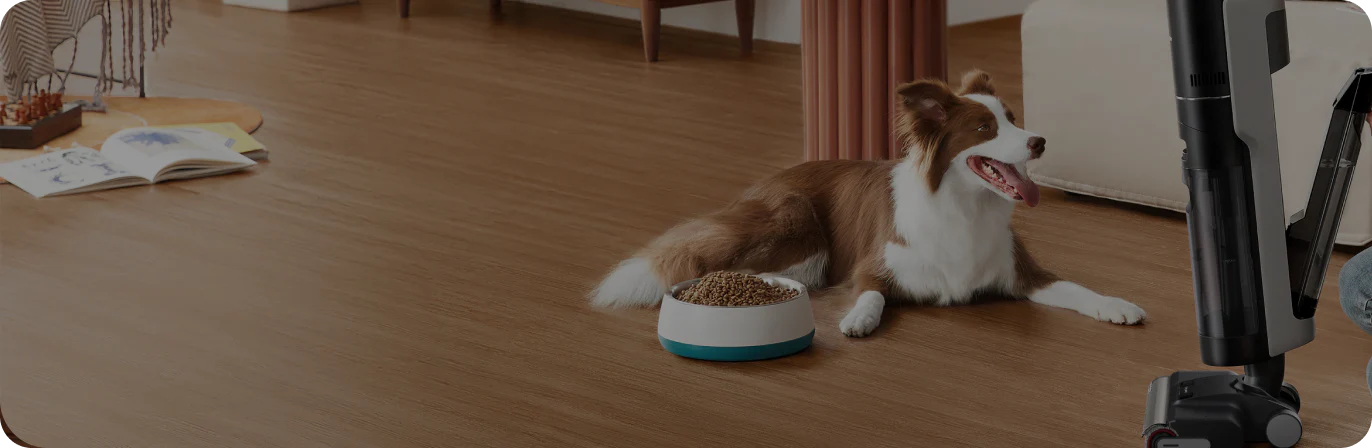 
    Tackle Pet Hair and Mess in One Go
    Effortlessly lift pet hair, dirt, and everyday messes from floors — all in a single pass.
