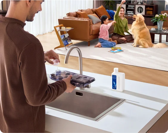 Grease-Buster Solution
Tackles tough stains, dirt, grease, and more with peace of mind.